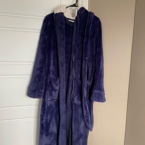 LL Bean Size Small Robe